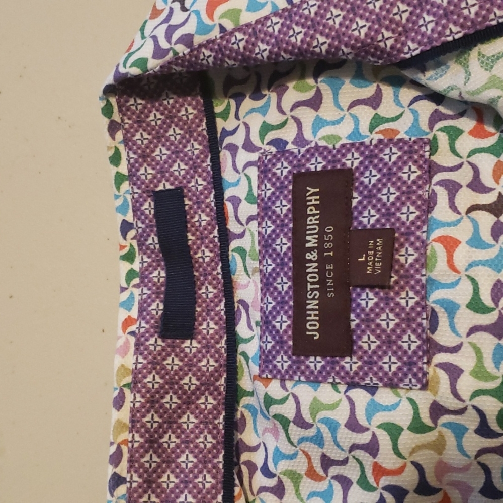 Shirts - Picture 2 of 4